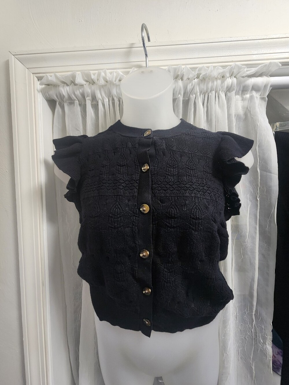 Who What Wear Black Ruffled Sleeve Knit Button-Front Top Size Large